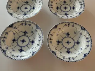 4 stk dybe musselmalede tallerkner 