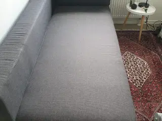 Dobb.sovesofa med magasin