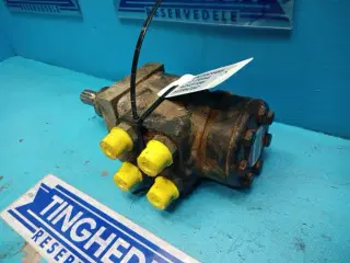 John Deere 2054 Orbitrol AZ43166