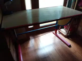 Børneskrivebord/variabelt 