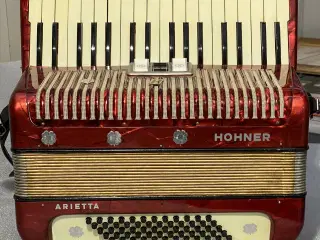 Hohner Arietta / Concerto II – flot, let og velspi