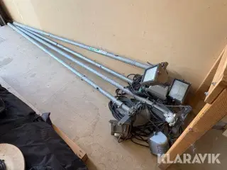 Lamper med teleskopstang 4 styk.