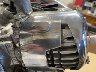 Puch motor med 17 Bing karburator mm.