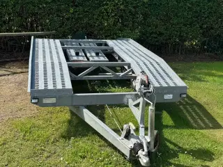 Autotrailer 2700 KG Blyss