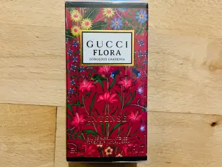 Gucci Flora Gorgeous Gardenia Intensr