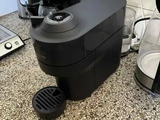 Nespresso Vertuo POP kapselmaskine + mælkeskummer