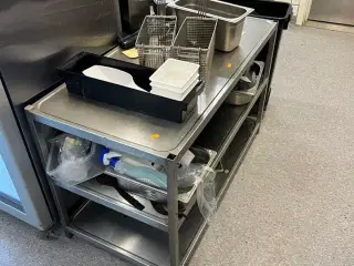 Bord i rustfri stål