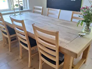 Plankebord i masiv eg