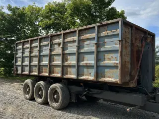 Container