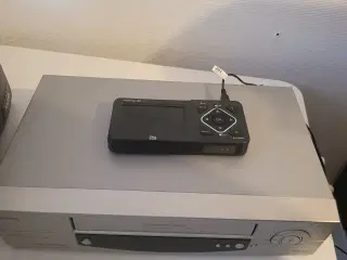 Vhs afspiller inkl videograbber med egen skærm 