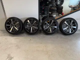 Originale 19” polestar 2 fælge med vinterdæk