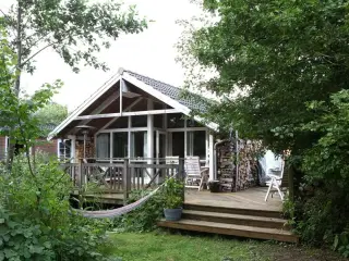 Rummeligt sommerhus kun 200 meter fra Storeb�lt til 8 personer ved T�rup Strand p� �stfyn