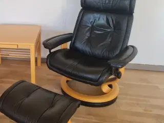 Stressless Lænestol med Fodskammel Sort Læder