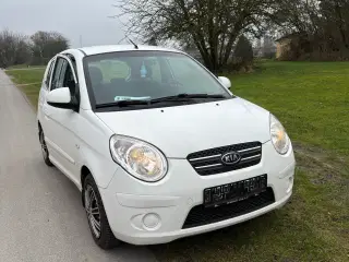 Nysynet Kia Picanto 1,1 benzin fra 2009! Billigt♻️