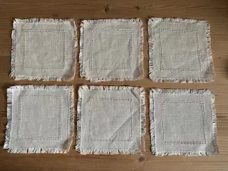 6 stk. mellemlægsservietter, hør, hjemmebroderet