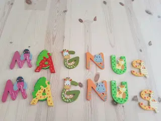 Bogstaver i træ - Magnus og Lukas