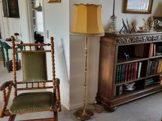 Standerlampe i messing 