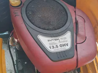 Yardman havetraktor- nyserviceret