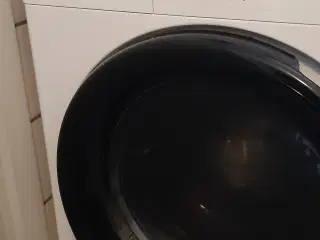 Wirlpool vaske og tørremaskine sælges.