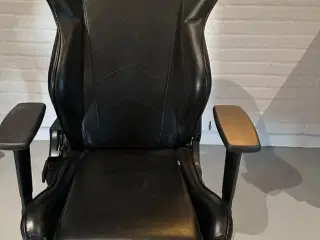 Gamerstol DXRACER R0-N