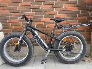 Købt til 5400 kr kanon FED cykel 