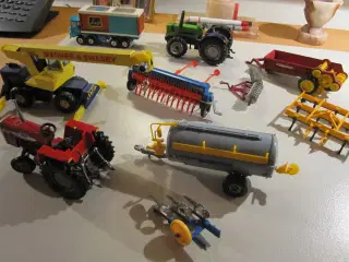 Landbrugsmaskiner + et par biler.