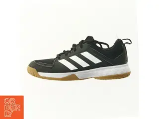 Sko fra Adidas (str. 34)