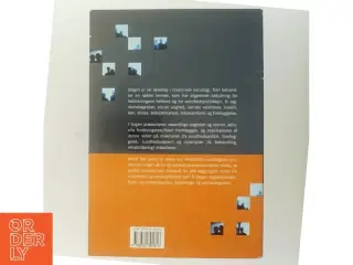 Medicinsk sociologi : samfund, sundhed og sygdom af Lars Iversen (f. 1948) (Bog)