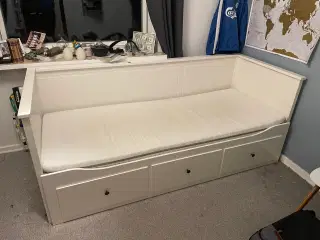 Ikea Hemnes udtræksseng