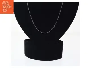 Sølvfarvet halskæde (str. 50 cm)