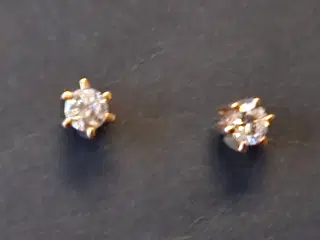 Ørestikkere 14 karat 2 X 0,20 ct. Brillanter 