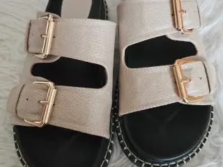 FLOTTE NYE UBRUGTE SANDALER FRA TOM TAILOR