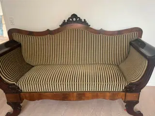 Antik sofa i rokoko stil
