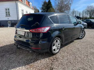 7 personer Ford S-max udlejes fra 449,- pr. Døgn