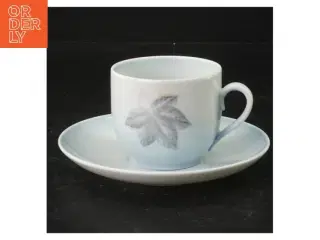 Porcelænskopper og tallerken fra B&G (str. Tallerkenen 14 cm i diameter. kro, 7 cm i diameter)
