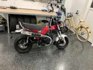 Honda ST 125 DAX