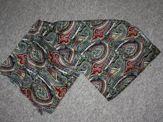 Halstørklæde 147 cm x 29,5 cm