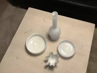 Hvid glas vaser og skåle sæt