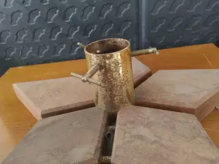 Juletræ fod flot starin holder og andre Jule ting 