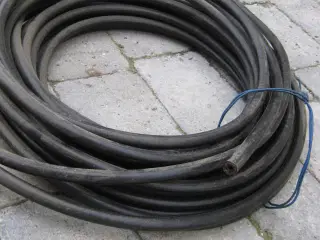1/4´´ Hydraulikslange ca. 21 meter.