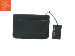 Ubrugt sort læder clutch fra Just Female fra Just Female (str. 24,5x17 cm)