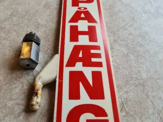 Påhængs skilt inkl beslag  
