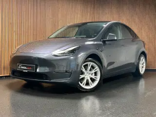 Tesla Model Y  Long Range AWD
