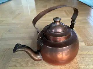 Smuk, gammel kobberkedel