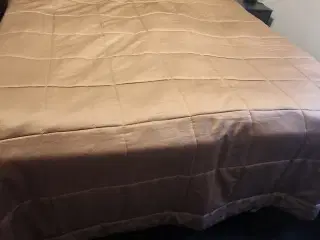 Tempur dobbeltseng med elevation