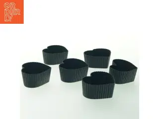 Sæt af 6 hjerteformede muffinforme (str. 6 styk. 7 cm)