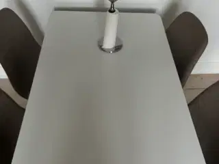 Spisebord fra Jysk