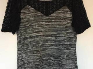 Vero Moda grå og sort strikbluse str M.