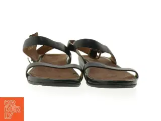 Brugte sorte dame sandaler (str. 39 )