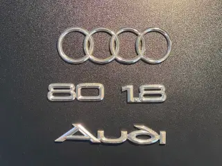 Originale Audi 80 emblemer